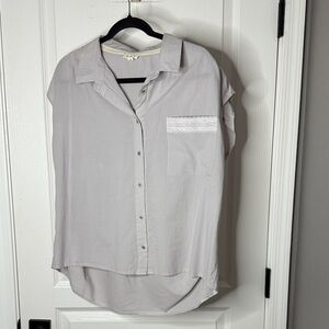 POL Light Gray Blouse with Lace Pocket